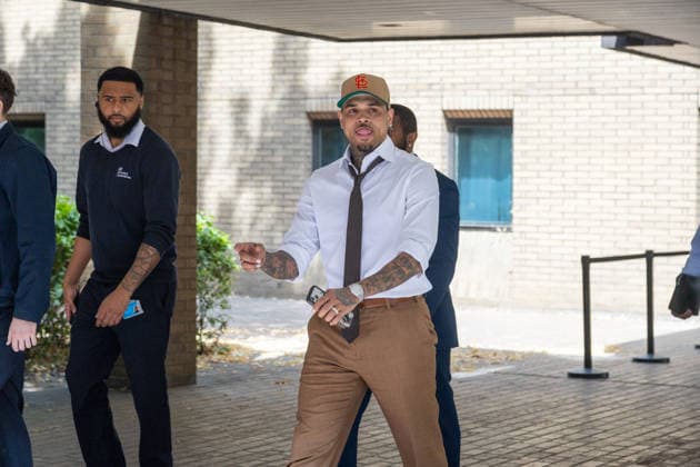 July 24, 2026, London, England, United Kingdom: R&B singer CHRIS BROWN leaves Southwark Crown Court after a case management hearing. He is charged over an alleged assault in a London nightclub. The American musician is accused of causing grievous bodily harm to Abraham Diaw in February 2023. London United Kingdom  - ZUMAs262 20260724_zip_s262_006 Copyright: xTayfunxSalcix