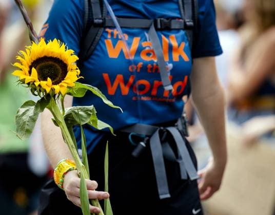 NIJMEGEN - Walkers are cheered on the Via Gladiola during the final day of the Nijmegen Four Days Marches. ANP SEM VAN DER WAL netherlands out - belgium out  Copyright: xx x564198662x originalFilename: 564198662.jpg