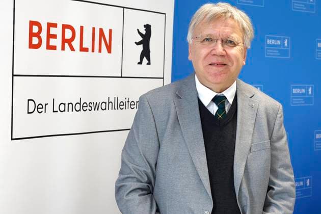 24.07.2024, Stephan Bröchler, Landeswahlleiter des Land Berlin, in der Sitzung des Landeswahlausschuss zur Abgeordnetenhauswahl 2026 in Berlin, Berlin Deutschland, Germany *** July 24, 2024, Stephan Bröchler, State Election Commissioner of Berlin, at the meeting of the State Election Committee regarding the 2026 Berlin House of Representatives election, Berlin, Germany