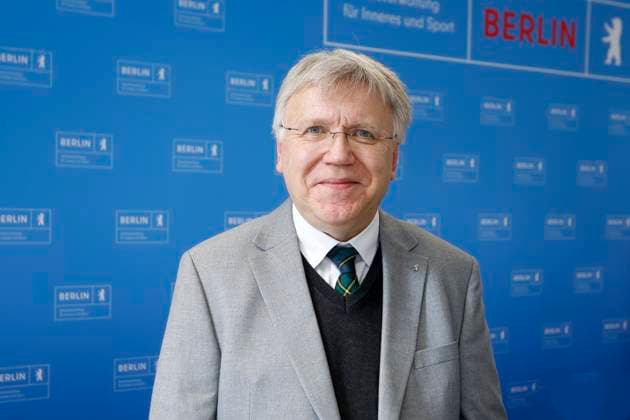 24.07.2024, Stephan Bröchler, Landeswahlleiter des Land Berlin, in der Sitzung des Landeswahlausschuss zur Abgeordnetenhauswahl 2026 in Berlin, Berlin Deutschland, Germany *** July 24, 2024, Stephan Bröchler, State Election Commissioner of Berlin, at the meeting of the State Election Committee regarding the 2026 Berlin House of Representatives election, Berlin, Germany