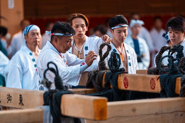 General view, July 24, 2026 - Participants carry portable shrines (mikoshi) during the Kanko-sai return procession of the Gion Matsuri in Kyoto, Japan. Held on July 24, the procession marks the return of the deities from the Otabisho to Yasaka Shrine, concluding one of Japan s most renowned traditional festivals.  aflo_338984772