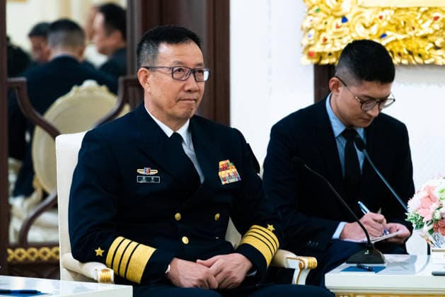 Chinese Defense Minister Admiral Dong Jun meeting with the Thai PM in Bangkok - 24 Jul 2026 Chinese Defense Minister Admiral Dong Jun is seen meeting with Thai Prime Minister Anutin Charnvirakul at Government House in Bangkok. Bangkok Thailand Copyright: xPeeraponxBoonyakiatx xSOPAxImagesx Admiral_Dong_Jun-11