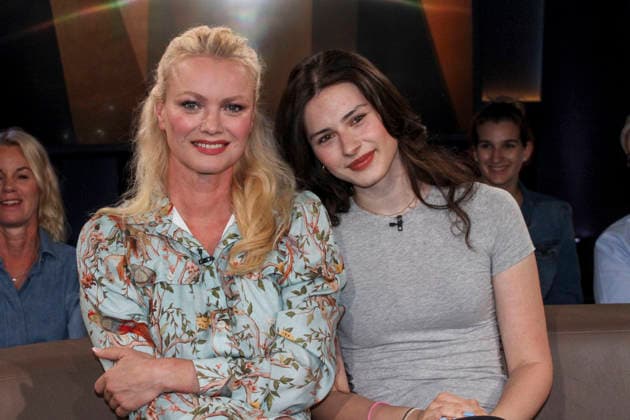 ABB TALKSHOW- Franziska Knuppe Model mit Tochter Mathilda Ruby Möstl Moestl zu Gast in der NDR Talkshow , aus dem NDR 3 Studio am Freitag 24.07.2027 in Hamburg Aufzeichnung vom 12.06.2026 Hamburg Deutschland *** ABB TALK SHOW: Franziska Knuppe, model, and her daughter Mathilda Ruby Möstl Moestl appear as guests on the NDR talk show, broadcast from the NDR 3 studio on Friday, July 24, 2027, in Hamburg. Recorded on June 12, 2026, in Hamburg, Germany.