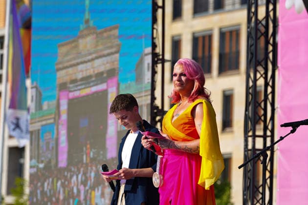 Berlin,24.07.2026,CSD am Brandenburger Tor - Demokratie-Abend - *** Berlin, July 24, 2026, CSD at the Brandenburg Gate: Democracy Evening