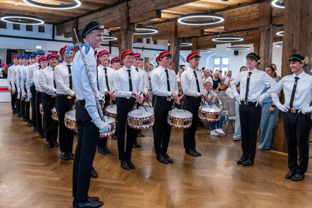 Ravensburg Rutenfesteroeffnung in Ravensburg 24.07.2026 Ravensburg, Baden Wuerttemberg, Deutschland, 24.07.2026: Mitglieder des Trommlerkorps der Gymnasien stehen zum Auftakt des Rutenfestes im Schwoersaal in Ravensburg angetreten. Editorial use only. Foto Eibner Pressefoto *** Ravensburg Rutenfest Opening Ceremony in Ravensburg, July 24, 2026, Ravensburg, Baden-Württemberg, Germany, July 24, 2026 Members of the high school drum corps are lined up in the Schwoersaal in Ravensburg to kick off the Rutenfest. For editorial use only. Photo: Eibner Press Photo Copyright: xEibner-Pressefotox EP_EER