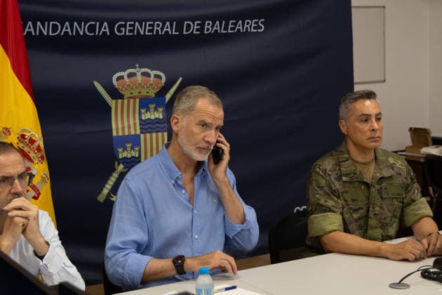 King Felipe VI Meets with the Emergency Coordination Center King Felipe VI visited the operations center of the General Command of the Balearic Islands to participate via videoconference in the meeting of the State Coordination and Management Committee (CECOD) of the State Emergency Plan, on July 24, 2026, in Palma de Mallorca, Spain. King Felipe has been in contact with the presidents and mayors affected by the fires. KING FELIPE VI CECOD EMERGENCY FIRES Europa Press 07 24 2026 Palma, Spain  Copyright: xEuropaxPressx 7686043