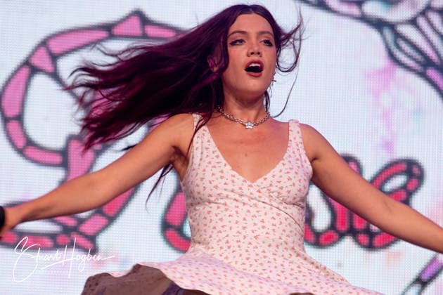 2026 Latitude Festival 24 July 2026: English singer songwriter Alessandra Rose Jones, known professionally as Alessi Rose, performs live on The Second Stage on the first day of the 20th edition of Latitude Festival, Henham Park, Southwold, UK., Credit:Stuart Hogben Avalon  Copyright: xStuartxHogbenx xAvalonx 1118359252