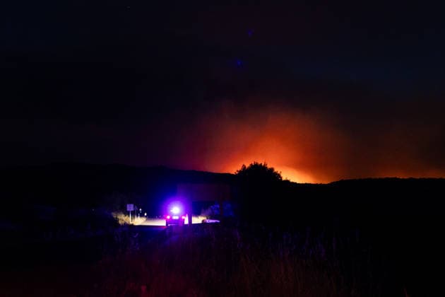 Evacuation Ordered for Cebreros, Hoyo de Pinares, and Burgohondo; Navaluenga Placed Under Lockdown Due to the Ávila Wildfire Nighttime view of the wildfire on July 24, 2026, in Navaluenga, Ávila, Castile and León, Spain. The Government Delegation has ordered the lockdown of the town of Navaluenga, as well as the partial evacuation of Cebreros and the municipalities of Hoyo de Pinares and Burgohondo, due to the spread of the wildfire that originated in the municipality of Burgohondo. Specifically, in Cebreros, it has been determined that the town center will be placed under lockdown, along with the evacuation of homes in the front line. Meanwhile, the evacuation of affected residents of Hoyo de Pinares has been routed toward Ávila via Naval  Copyright: xCarlosxLujanx 7686281