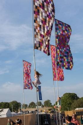 July 25, 2026, Corsham, Wiltshire, England: Festival goers enjoy a sunny Friday at WOMAD Festival in Wiltshire. Corsham England  - ZUMAr169 20260725_zip_r169_020 Copyright: xRodxHarbinsonx