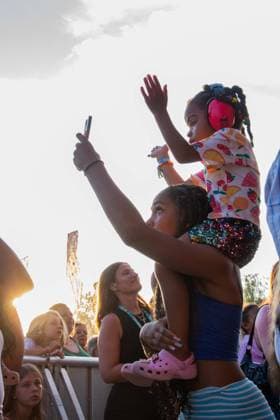July 25, 2026, Corsham, Wiltshire, England: Barrington Levy, Jamaican Reggae legend, sings his hits to the crowds at WOMAD Festival in Corsham, Wiltshire. Corsham England - ZUMAr169 20260725_zip_r169_011 Copyright: xRodxHarbinsonx