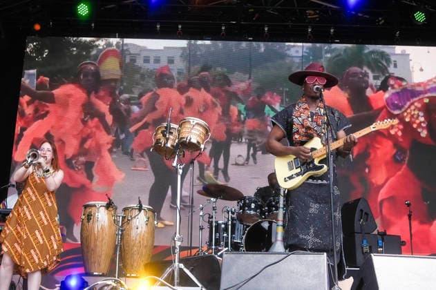 Wesli live auf dem WOMAD - The World s Festival im Neston Park. Neston, 24.07.2026 *** Wesli live at WOMAD: The World s Festival in Neston Park, Neston, July 24, 2026 Foto:xJ.xEdwardsx xFuturexImagex womad_6725