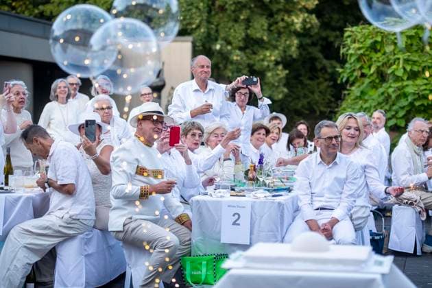 White Dinner: Ein Sommerabend ganz in Weiß : Das Lehmbruck-Museum fährt als Begleitprogramm zur Ausstellung Anish Kapoor ordentlich auf. 24.07.2026 in Duisburg ** NUR FÜR REDAKTIONELLE ZWECKE ** EDITORIAL USE ONLY **<p> White Dinner: Ein Sommerabend ganz in Weiß : Das Lehmbruck-Museum fährt als Begleitprogramm zur Ausstellung Anish Kapoor ordentlich auf. 24.07.2026 in Duisburg Deutschland NRW Duisburg Copyright: DanielxAttia *** White Dinner: A Summer Evening All in White The Lehmbruck Museum is pulling out all the stops as part of the accompanying program for the Anish Kapoor exhibition on July 24, 2026, in Duisburg ** FOR EDITORIAL USE ONLY ** EDITORIAL USE ONLY ** p White Dinner: A Summer Evening All in White The Lehmbruck Muse Copyright: DanielxAttia doc86v2en61ch11cpfeyf7i ,EDITORIAL USE ONLY