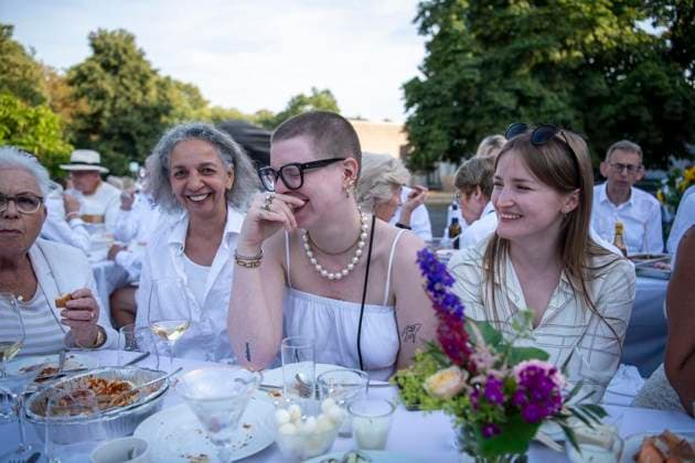 White Dinner: Ein Sommerabend ganz in Weiß : Das Lehmbruck-Museum fährt als Begleitprogramm zur Ausstellung Anish Kapoor ordentlich auf. 24.07.2026 in Duisburg ** NUR FÜR REDAKTIONELLE ZWECKE ** EDITORIAL USE ONLY **<p> White Dinner: Ein Sommerabend ganz in Weiß : Das Lehmbruck-Museum fährt als Begleitprogramm zur Ausstellung Anish Kapoor ordentlich auf. 24.07.2026 in Duisburg Deutschland NRW Duisburg Copyright: DanielxAttia *** White Dinner: A Summer Evening All in White The Lehmbruck Museum is pulling out all the stops as part of the accompanying program for the Anish Kapoor exhibition on July 24, 2026, in Duisburg ** FOR EDITORIAL USE ONLY ** EDITORIAL USE ONLY ** p White Dinner: A Summer Evening All in White The Lehmbruck Muse Copyright: DanielxAttia doc86v2a2k7yzlghboo5n ,EDITORIAL USE ONLY