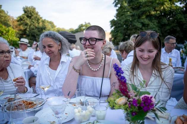 White Dinner: Ein Sommerabend ganz in Weiß : Das Lehmbruck-Museum fährt als Begleitprogramm zur Ausstellung Anish Kapoor ordentlich auf. 24.07.2026 in Duisburg ** NUR FÜR REDAKTIONELLE ZWECKE ** EDITORIAL USE ONLY **<p> White Dinner: Ein Sommerabend ganz in Weiß : Das Lehmbruck-Museum fährt als Begleitprogramm zur Ausstellung Anish Kapoor ordentlich auf. 24.07.2026 in Duisburg Deutschland NRW Duisburg Copyright: DanielxAttia *** White Dinner: A Summer Evening All in White The Lehmbruck Museum is pulling out all the stops as part of the accompanying program for the Anish Kapoor exhibition on July 24, 2026, in Duisburg ** FOR EDITORIAL USE ONLY ** EDITORIAL USE ONLY ** p White Dinner: A Summer Evening All in White The Lehmbruck Muse Copyright: DanielxAttia doc86v2a2kxz451i1t0smda ,EDITORIAL USE ONLY