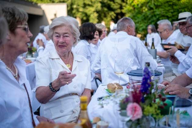 White Dinner: Ein Sommerabend ganz in Weiß : Das Lehmbruck-Museum fährt als Begleitprogramm zur Ausstellung Anish Kapoor ordentlich auf. 24.07.2026 in Duisburg ** NUR FÜR REDAKTIONELLE ZWECKE ** EDITORIAL USE ONLY **<p> White Dinner: Ein Sommerabend ganz in Weiß : Das Lehmbruck-Museum fährt als Begleitprogramm zur Ausstellung Anish Kapoor ordentlich auf. 24.07.2026 in Duisburg Deutschland NRW Duisburg Copyright: DanielxAttia *** White Dinner: A Summer Evening All in White The Lehmbruck Museum is pulling out all the stops as part of the accompanying program for the Anish Kapoor exhibition on July 24, 2026, in Duisburg ** FOR EDITORIAL USE ONLY ** EDITORIAL USE ONLY ** p White Dinner: A Summer Evening All in White The Lehmbruck Muse Copyright: DanielxAttia doc86v2a38fprs1hn6i8f7i ,EDITORIAL USE ONLY