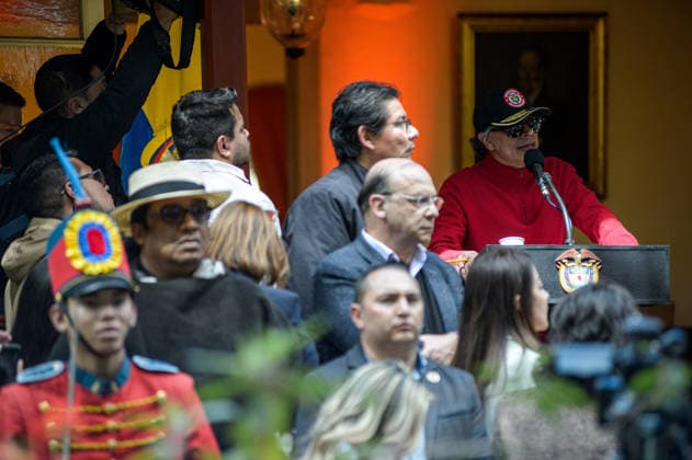July 24, 2026, Bogota, Bogota D.C, Colombia: Colombia s president Gustavo Petro takes part during the return of Simon Bolivar s ceremonial sword to the Quinta de Bolivar Museum in Bogota, Colombia on July 24, 2026. Bogota Colombia - ZUMAvp1_ 20260724_zia_vp1_013 Copyright: xSebastianxBarrosx