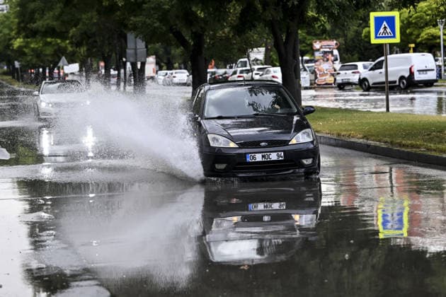 Heavy rainfall causes localized flooding in Turkiye s capital Ankara during summer ANKARA, TURKIYE – JULY 25: Vehicles move through a street following heavy rainfall during summer in Ankara, Turkiye, on July 25, 2026. Heavy rain triggered localized flooding on several roads, causing traffic disruptions across the city. Utku Uçrak Anadolu Ankara Turkey. Editorial use only. Please get in touch for any other usage.  Copyright: x2026xAnadoluxUtkuxUcrakx