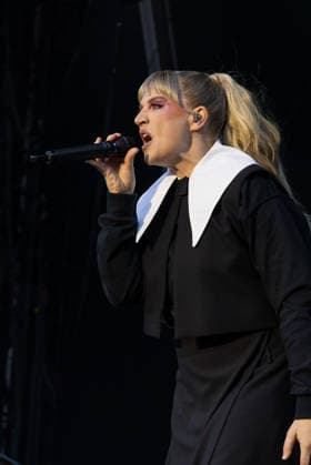 Self Esteem performs at the TK Maxx presents Depot Live at Cardiff Castle on 24 July 2026 Self Esteem performs at the TK Maxx presents Depot Live at Cardiff Castle on 24 July 2026, Credit:Ewelina Stachurska Show Me You Ewelina Stachurska Avalon UK, Cardiff, Cardiff Castle  Copyright: xEwelinaxStachurskaxShowxMexYoux xEwelinaxStachurskax xAvalonx 1118421026