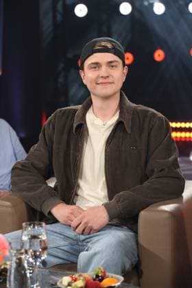 Mattis Brodersen, Föhrer Singer-Songwriter, zu Gast in der NDR Talk Show, Fototermin am 12.6.2026, Ausstrahlung der Sendung am 24.7.2026 im 3. Programm des NDR Fernsehen, Fernsehstudio Hamburg Lokstedt *** Mattis Brodersen, a singer-songwriter from Föhr, appeared as a guest on the NDR Talk Show; photo op on June 12, 2026; the episode aired on July 24, 2026, on NDR Television’s Channel 3; Hamburg Lokstedt TV studio