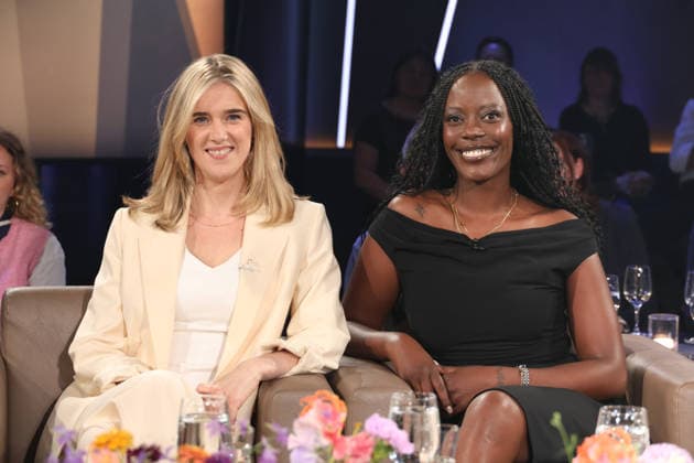 Katjana Gerz und Anna Dushime, Podcasterinnen und Moderatorinnen, zu Gast in der NDR Talk Show, Fototermin am 12.6.2026, Ausstrahlung der Sendung am 24.7.2026 im 3. Programm des NDR Fernsehen, Fernsehstudio Hamburg Lokstedt *** Katjana Gerz and Anna Dushime, podcasters and hosts, appeared as guests on the NDR Talk Show; photo op on June 12, 2026; the episode aired on July 24, 2026, on NDR Television’s Channel 3; Hamburg Lokstedt TV studio