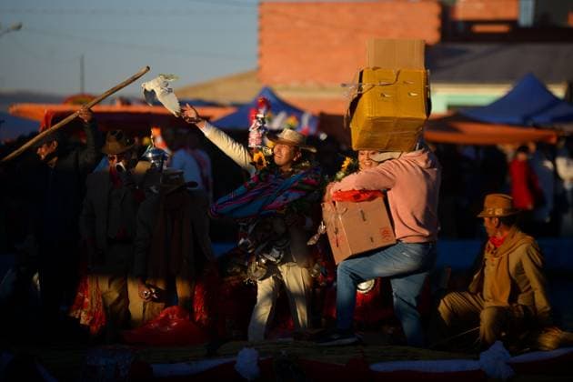 July 24, 2026, Guaqui, La Paz, Bolivia: GUAQUI, BOLIVIA Ã¢â‚¬ JULY 24, 2026: Devotees take part in the traditional Balseada Festival honoring Saint James the Apostle (Santiago ApoÂ³stol) on Lake Titicaca in Guaqui, Bolivia. The annual celebration features a ceremonial procession of decorated boats attended by residents, pilgrims and local authorities. Guaqui, La Paz Bolivia  - ZUMAq101 20260724_zna_q101_229 Copyright: xCarlosxSoÂ¡NchezxNavasx