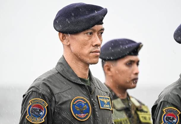 Russia Indonesia Naval Exercise 9211447 25.07.2026 An Indonesian serviceman of the Squadron Udara 100 (Aviation Squadron 100), an anti-submarine warfare (ASW) combat aviation unit of the Indonesian Navy, attends the opening ceremony of the second Russian-Indonesian Orruda 2026 drills for the Indonesian frigate Gusti Ngurah Rai, which arrived to take part in the bilateral exercise with the Russian Navy in Vladivostok, Russia. Vitaliy Ankov Sputnik Vladivostok Primorye Territory Russia  Copyright: xVitaliyxAnkovx