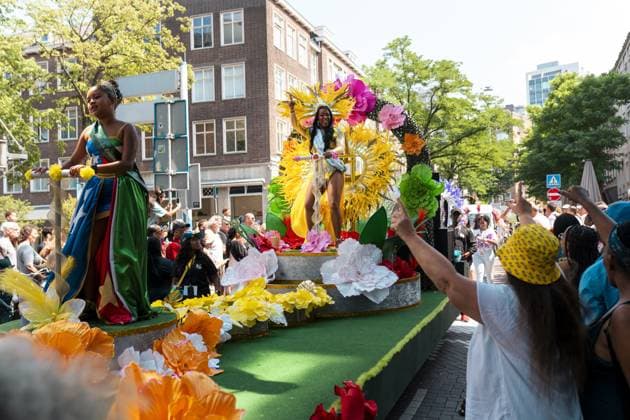 ROTTERDAM - Summer Carnival Queen Mireyna Richardson during the street parade of Rotterdam Unlimited Summer Carnival. Carnival groups present their new themes with colorful costumes, choreographies, music, floats, and live percussion. LINA SELG ANP netherlands out - belgium out  Copyright: xx x564255872x originalFilename: 564255872.jpg