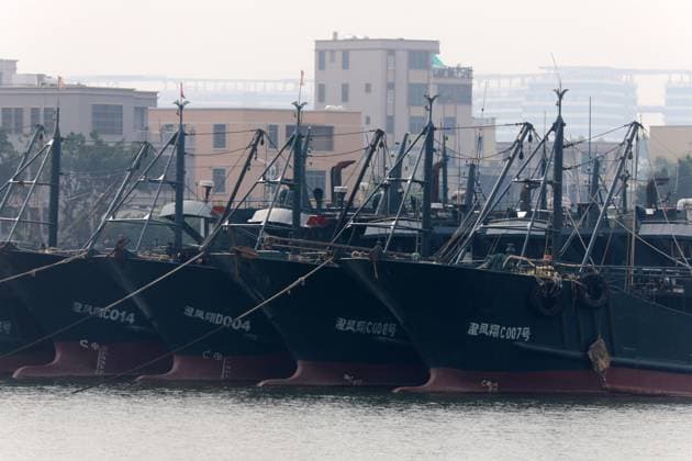 (260725) -- BEIJING, July 25, 2026 -- Fishing boats take shelter from the typhoon at a port in Shantou, south China s Guangdong Province, on July 25, 2026. China s State Flood Control and Drought Relief Headquarters on Saturday raised its emergency response for flood and typhoon control in Guangdong Province to Level III as Typhoon Noul intensified, while activating a Level IV flood emergency response for Jiangxi and Hunan provinces. Typhoon Noul, the 12th typhoon of the year, is expected to make landfall along the coast between Hong Kong and Huilai in Guangdong Province between Saturday evening and Sunday morning. (Photo by Xinhua) CHINA-TYPHOON NOUL-FISHING BOAT-SHELTERING (CN) YaoxJun 