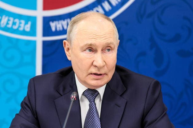 RUSSIA, OMSK - JULY 25, 2026: Russia s President Vladimir Putin during a plenary meeting at the 22nd Forum of Interregional Cooperation between Russia and Kazakhstan Omsk Russia  - ZUMAt113 20260725_zaa_t113_155 Copyright: xSergeixSavostyanovx