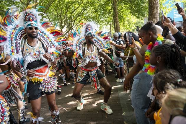 ROTTERDAM - Participants of the Rotterdam Unlimited Summer Carnival street parade. Carnival groups present their new themes with colorful costumes, choreographies, music, floats, and live percussion. LINA SELG ANP netherlands out - belgium out  Copyright: xx x564267132x originalFilename: 564267132.jpg