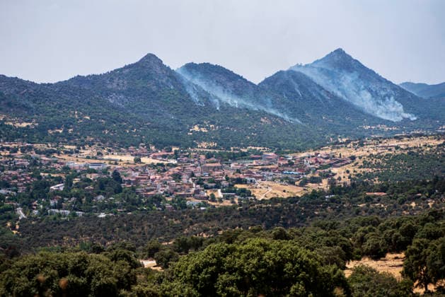 NASA will assess the damage caused by the fires at its complex in Robledo de Chavela, Madrid, once it is safe to do so. Several smoldering hot spots in the hills of Robledo de Chavela, July 25, 2026, in Robledo de Chavela, Madrid, Spain. NASA has stated that it will assess potential damage to the Madrid Deep Space Communications Complex (MDSCC), in Robledo de Chavela, Madrid, once it is safe to do so, after the wildfire affecting the area passed through the facilities, which had been evacuated as a precaution on July 25, 2026. NASA FIRE ROBLEDO SMOKE NATURE EMbers PAVESA HILL POLLUTION ALMENARA CERRO ROBLEDILLO HOTSPOTS Robledo de Chavela, Madrid Robledo de Chavela, Madrid, Spain  Copyright: xGabrixSolerax 7687443