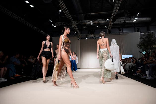 AQUADICOCCO - MOMAD Fashion Week de Madrid, Spain - 25 Jul 2026 A model walks the runway wearing a design by AQUADICOCCO during Momad Fashion Week de Madrid in IFEMA. Madrid Spain Copyright: xAtilanoxGarciax xSOPAxImagesx photo03398