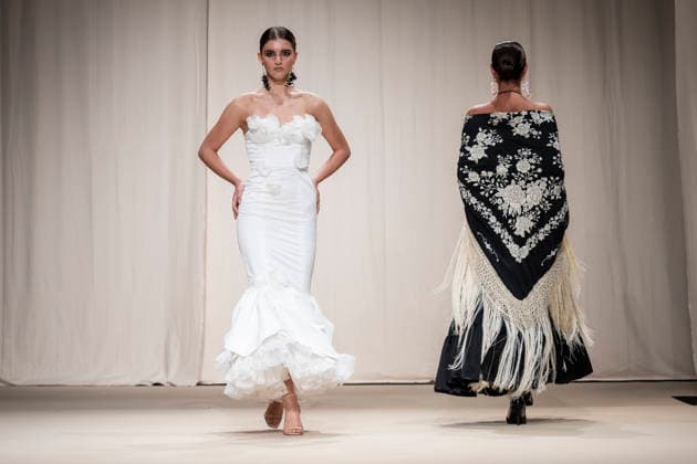 July 25, 2026, Madrid, Spain: A model walks the runway wearing a design by Flamentex during the Momad Fashion Week de Madrid in IFEMA. Madrid Spain  - ZUMAs197 20260725_aaa_s197_070 Copyright: xAtilanoxGarciax