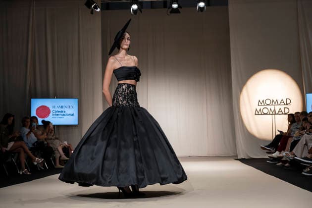 July 25, 2026, Madrid, Spain: A model walks the runway wearing a design by Flamentex during the Momad Fashion Week de Madrid in IFEMA. Madrid Spain  - ZUMAs197 20260725_aaa_s197_078 Copyright: xAtilanoxGarciax