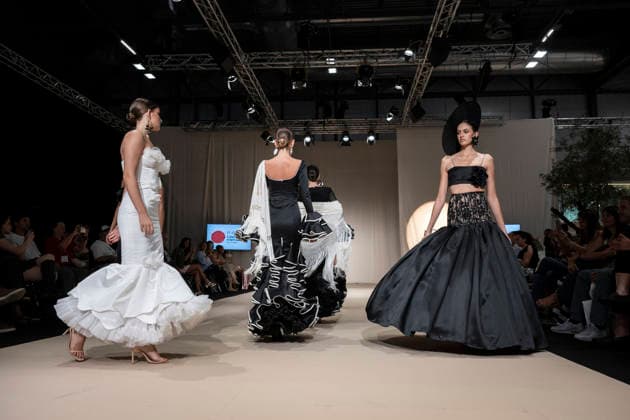 July 25, 2026, Madrid, Spain: A model walks the runway wearing a design by Flamentex during the Momad Fashion Week de Madrid in IFEMA. Madrid Spain  - ZUMAs197 20260725_aaa_s197_083 Copyright: xAtilanoxGarciax