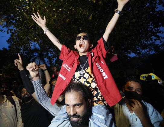 CJP supporters at the protest site following the resignation of Union Education Minister Dharmendra Pradhan New Delhi, Jul 25 (ANI): CJP supporters celebrate following the resignation of Union Education Minister Dharmendra Pradhan, in New Delhi on Saturday. New Delhi Delhi India Copyright: xANIx ANI_20260725472