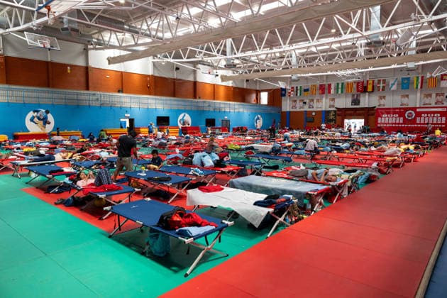 July 25, 2026, Madrid, Madrid, Spain: The operation has welcomed evacuees from ChapineroÂ­a and Pelayos de la Presa, who had to hastily leave their homes due to the uncontrolled advance of the wildfires in Madrid s Sierra Oeste region. Madrid Spain  - ZUMAd308 20260725_zsp_d308_003 Copyright: xJuanxCarlosxLucasx