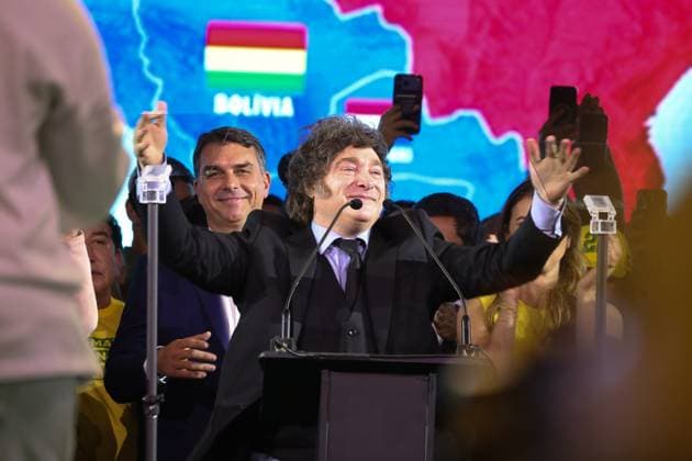 RECORD DATE NOT STATED The party officially nominates Flavio Bolsonaro as its candidate for president of the republic in the 2026 elections. Sao Paulo (SP), July 25, 2026 Politics PL National Convention The President of Argentina, Javier Milei, participated this Saturday (25) in the national convention of the Liberal Party (PL), held at Mercado Pago Hall (Arena Pacaembu), in Sao Paulo. Alongside Senator Flavio Bolsonaro, officially nominated as the party s candidate for president of the republic in the 2026 elections, Milei attended the event and participated in the program alongside political leaders, including the Governor of Sao Paulo, Tarcisio de Freitas, and the Mayor of the capital of Sao Paulo, Ricardo Nunes. The presence of the Argentine preside  Copyright: xLecoxVianax