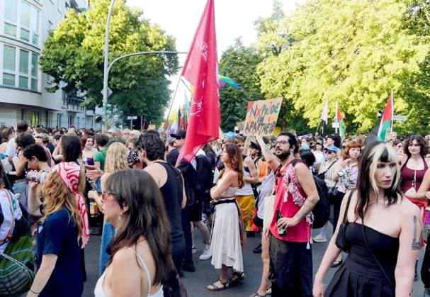 25.07.2026, Berlin - Deutschland. Demo zum CSD, Internationalist Queer Pride im Wedding. *** July 25, 2026, Berlin, Germany: CSD Parade, Internationalist Queer Pride in Wedding