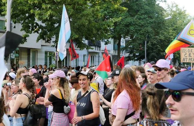 25.07.2026, Berlin - Deutschland. Demo zum CSD, Internationalist Queer Pride im Wedding. *** July 25, 2026, Berlin, Germany: CSD Parade, Internationalist Queer Pride in Wedding