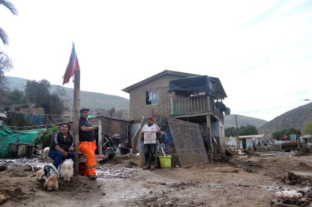La Serena, July 25, 2026 Volunteers and residents of Islon are clearing debris and rebuilding the area affected by the flood Alejandro Pizarro Aton Chile, CHILE Aton 1175375  Copyright: AlejandroxPizarro AtonxChile