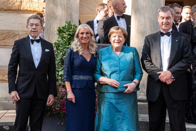 Joachim Sauer, Karin Soeder, Angela Merkel, Markus Soeder attend the concert of Beethovens 9. Symphonie to open the annual Bayreuth Festival 2026 (Richard-Wagner-Festspiele) at Bayreuth Festspielhaus on July 25, 2026 in Bayreuth, Germany 150th Bayreuther Wagner Festival Opening *** Joachim Sauer, Karin Soeder, Angela Merkel, Markus Soeder attended the concert featuring Beethoven’s Ninth Symphony to open the annual 2026 Bayreuth Festival (Richard Wagner Festival) at the Bayreuth Festspielhaus on July 25, 2026, in Bayreuth, Germany—the 150th Bayreuth Wagner Festival Opening