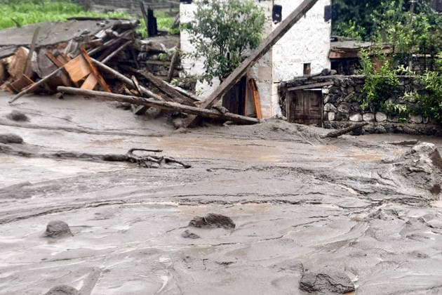 July 25, 2026, Peshawar, Peshawar, Pakistan: Flash Floods and Glacier Outburst Floods Cut Off Parts of Gilgit-Baltistan for Fourth Day...GILGIT, Pakistan Torrential rains, flash floods and glacial lake outburst floods (GLOFs) continued to isolate several parts of Pakistan s Gilgit-Baltistan region for a fourth consecutive day, with thousands of residents and tourists stranded as key roads remained blocked. Authorities said rapid glacier melting, driven by unusually high temperatures, caused widespread damage to highways, disrupted relief operations and cut access to remote valleys. Emergency teams are working around the clock to restore road links, while helicopter rescue operations have been ordered for inaccessible areas. The Pakistan Met - ZUMAa217 20260725_znp_a217_006 Copyright: xHussainxAlix
