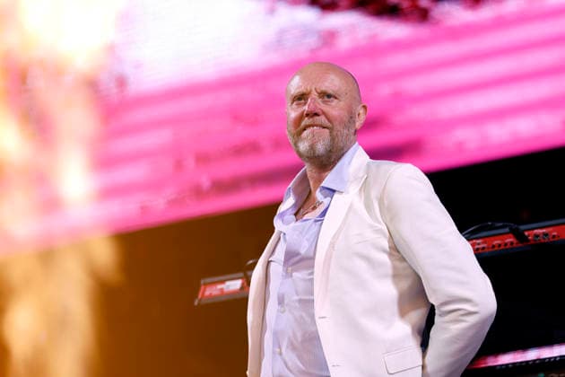 Saenger Glenn Gregory von der Band Heaven 17 bei Die 80er live 2026 auf Schalke - die groesste 80er Party der Welt in der Veltins Arena in Gelsenkirchen. Gelsenkirchen, 25.07.2026 NRW Deutschland *** Glenn Gregory, lead singer of the band Heaven 17, at Die 80er live 2026 at Schalke—the world s biggest 80s party—at the Veltins Arena in Gelsenkirchen, Gelsenkirchen, July 25, 2026, North Rhine-Westphalia, Germany Copyright: xChristophxHardtx