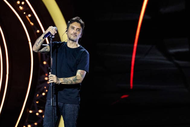 Music Concert - LA NOTTE DEI FIORI - SANREMO ESTATE Fabrizio Moro on stage at La Notte dei Fiori in Sanremo. during LA NOTTE DEI FIORI - SANREMO ESTATE, Music Concert in SANREMO, Italy, July 25 2026 SANREMO PIAN DI NAVE SANREMO Italy Copyright: xRenataxRoattinox xLiveMediax LPM_2583737