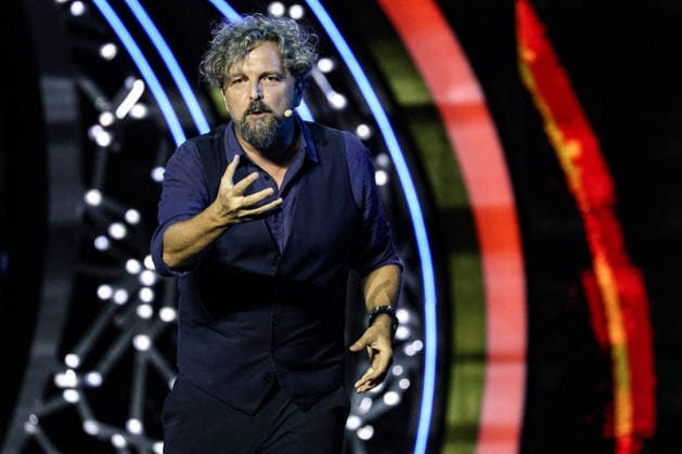IPA87001183 - Antonio Ornano on stage at La Notte dei Fiori in Sanremo. during LA NOTTE DEI FIORI - SANREMO ESTATE, Music Concert in SANREMO, Italy, July 25, 2026  Copyright: xRenataxRoattino LiveMediax xx 87001183