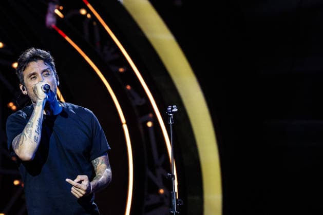 IPA87001274 - Fabrizio Moro on stage at La Notte dei Fiori in Sanremo. during LA NOTTE DEI FIORI - SANREMO ESTATE, Music Concert in SANREMO, Italy, July 25, 2026  Copyright: xRenataxRoattino LiveMediax xx 87001274