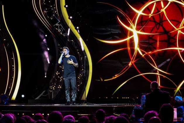 IPA87001287 - Fabrizio Moro on stage at La Notte dei Fiori in Sanremo. during LA NOTTE DEI FIORI - SANREMO ESTATE, Music Concert in SANREMO, Italy, July 25, 2026  Copyright: xRenataxRoattino LiveMediax xx 87001287