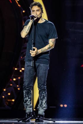 IPA87001311 - Fabrizio Moro on stage at La Notte dei Fiori in Sanremo. during LA NOTTE DEI FIORI - SANREMO ESTATE, Music Concert in SANREMO, Italy, July 25, 2026  Copyright: xRenataxRoattino LiveMediax xx 87001311