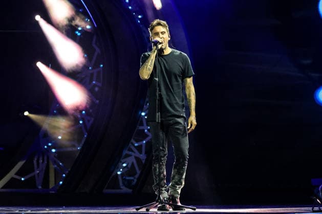 IPA87001322 - Fabrizio Moro on stage at La Notte dei Fiori in Sanremo. during LA NOTTE DEI FIORI - SANREMO ESTATE, Music Concert in SANREMO, Italy, July 25, 2026  Copyright: xRenataxRoattino LiveMediax xx 87001322